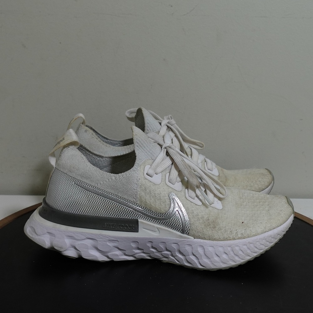 Nike React Infinity Run Flyknit Women 7‎ Running Shoes White Silver Lightweight